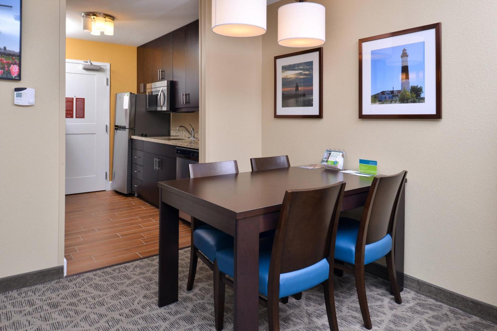 Towneplace Suites By Marriott Detroit Commerce Commerce Township Extérieur photo